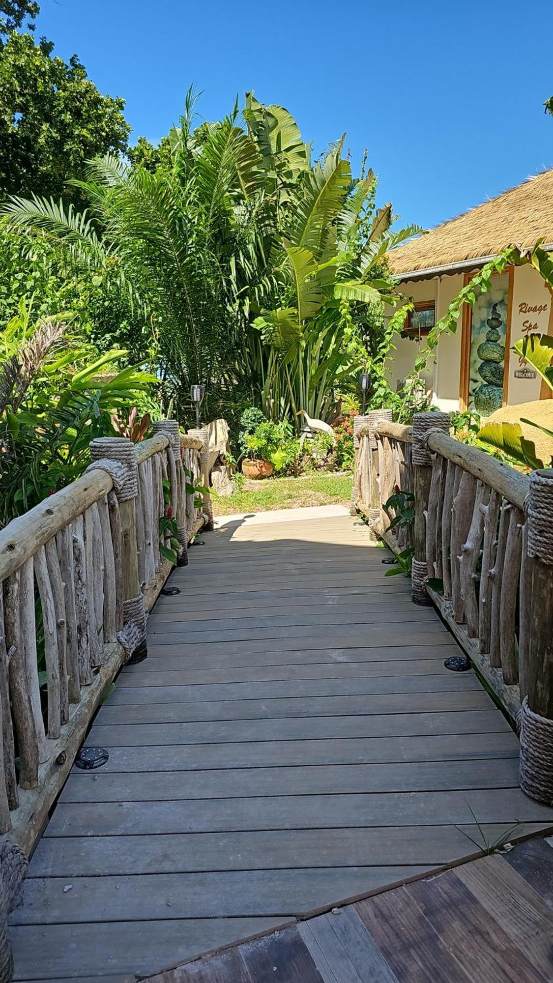 La Digue Luxury Beach Bungalow Spa&Gym Exterior foto