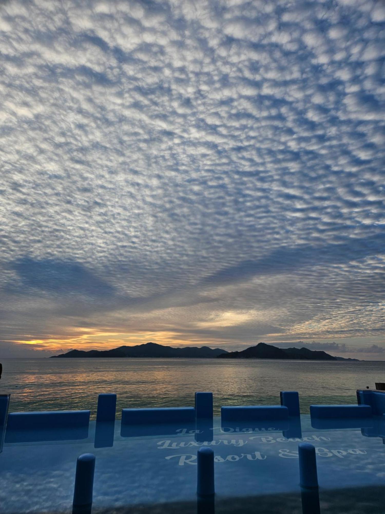 La Digue Luxury Beach Bungalow Spa&Gym Exterior foto